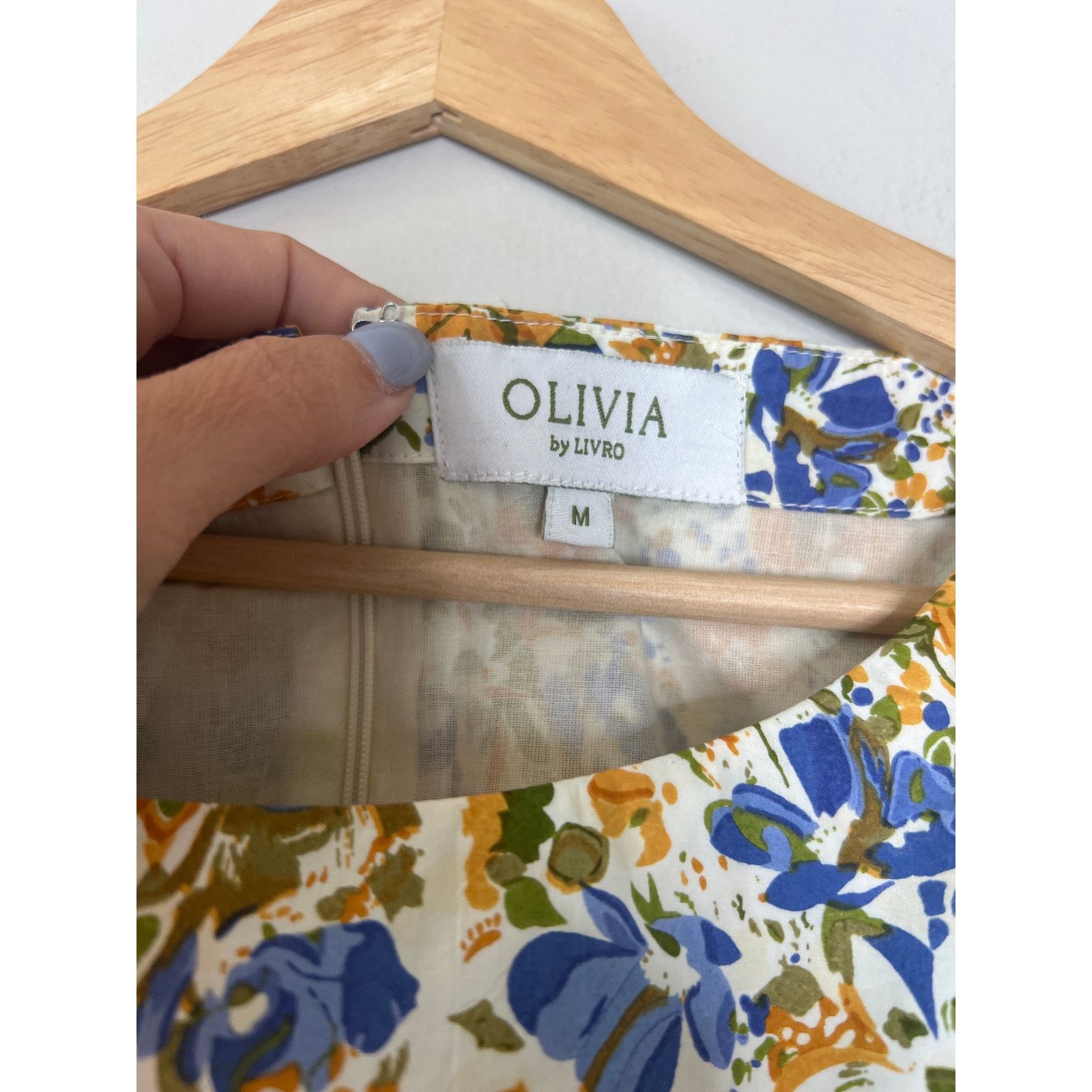 New Olivia By Livro Bubble Cropped Floral Print Top Yellow Size: Medium — image 4 of 7